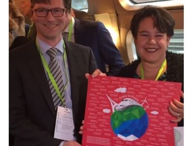 Klimaatverklaring in trein meegenomen naar Klimaattop in Parijs