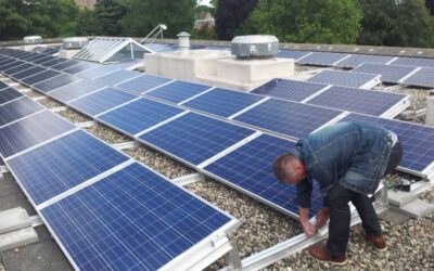 Nog meer zonnestroom voor stadhuis Tiel